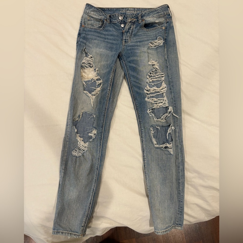 AE distressed straight leg jean